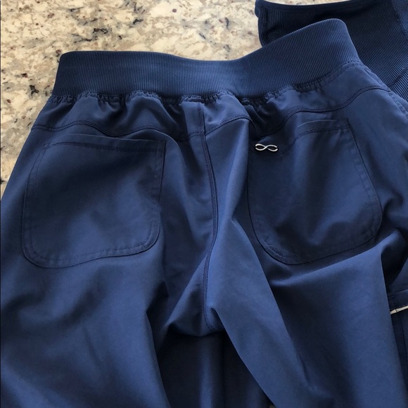 Infinity Cherokee Scrubs Top and Jogger Bottoms - Picture 7 of 7